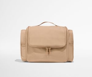 Featherlight Hanging Travel Vanity in Camel Brown