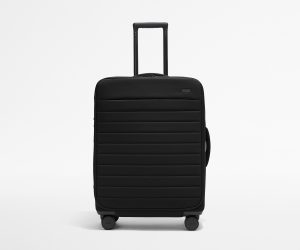Softside Medium in Jet Black